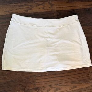 Nike Women's Classic White Skort